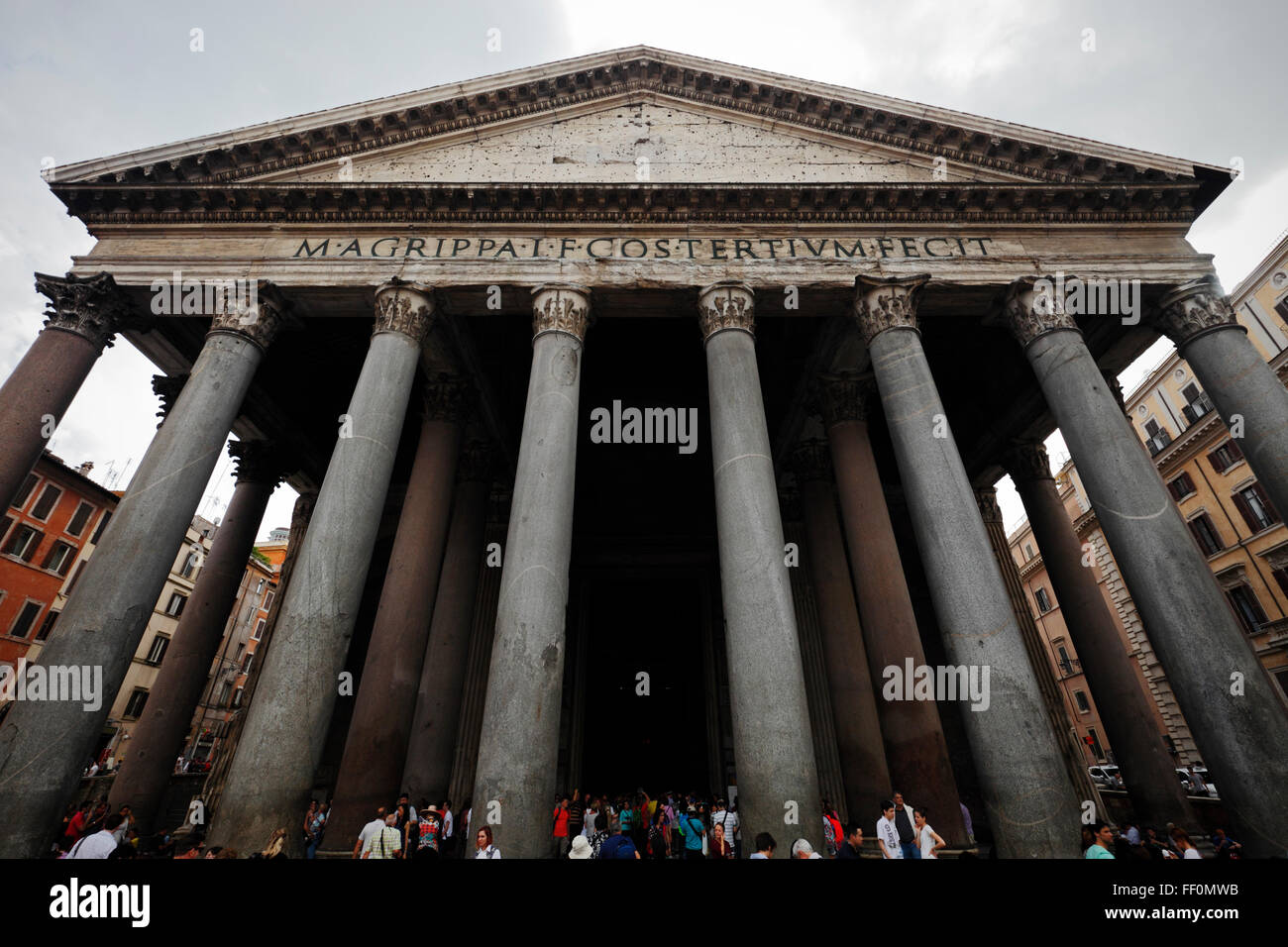 Le Panthéon sur la Piazza della Rotonda, Rome, Italie Banque D'Images