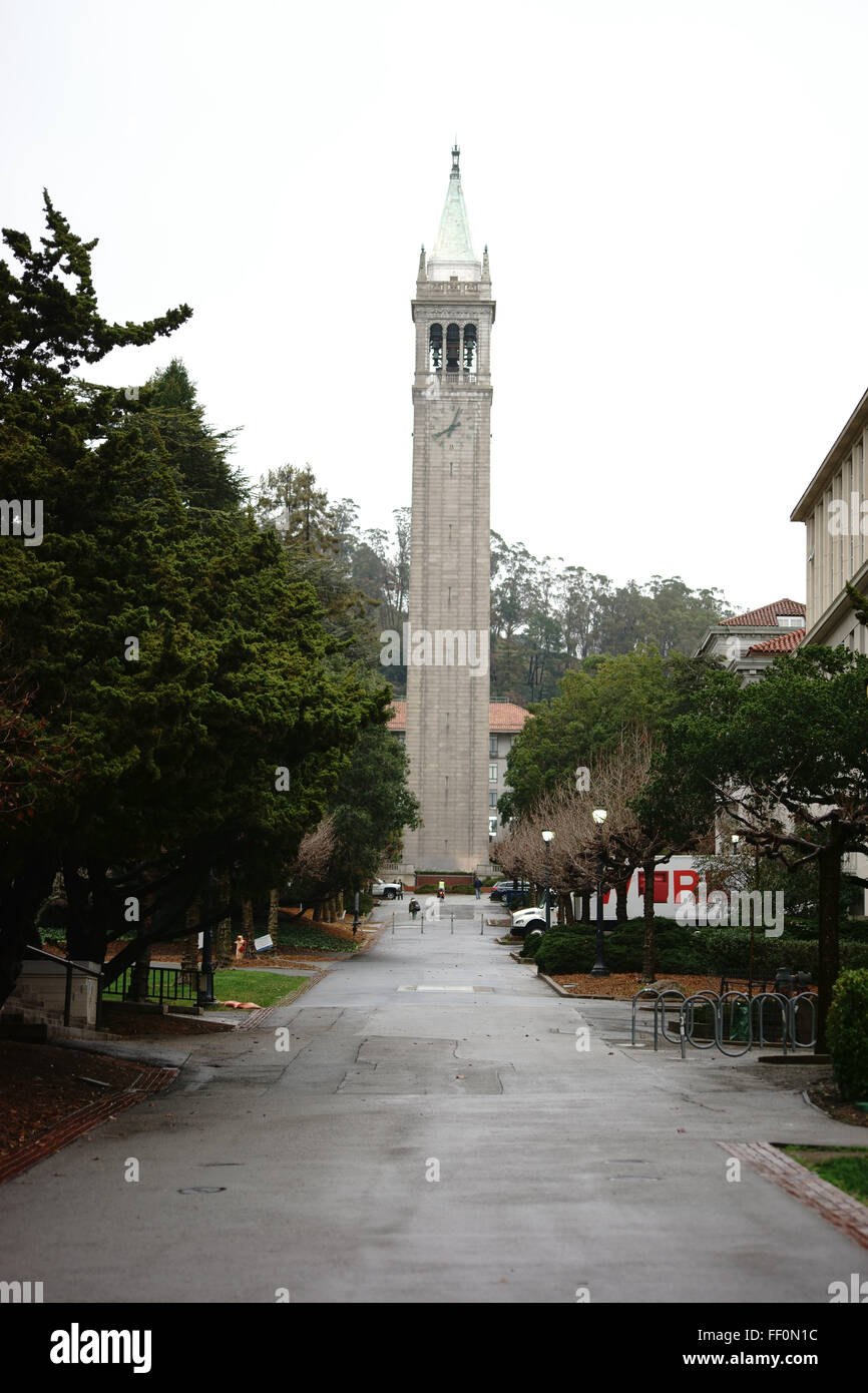 Sather Tower at UC Berkeley Banque D'Images