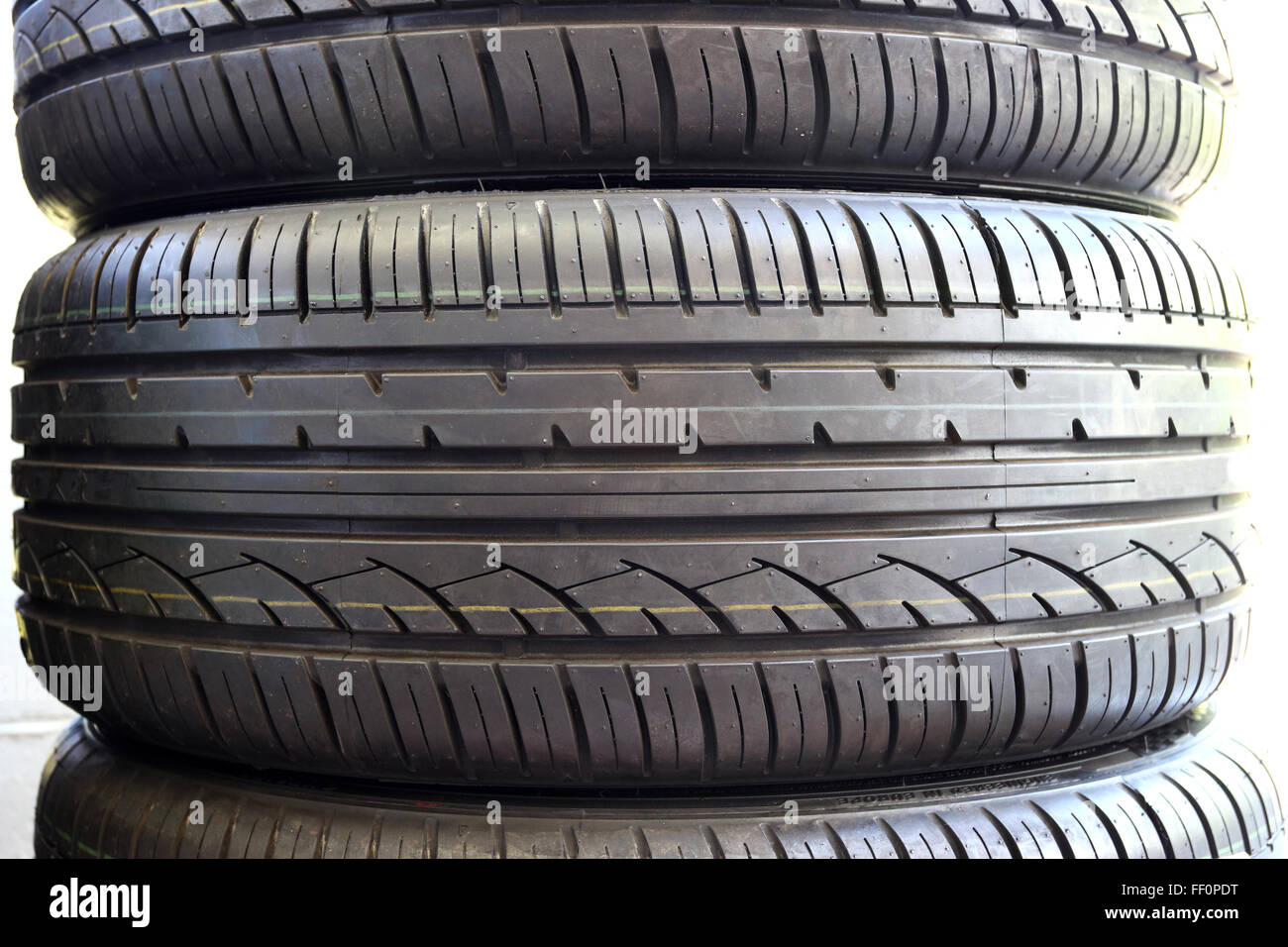 Close up de pneus de voiture Banque D'Images
