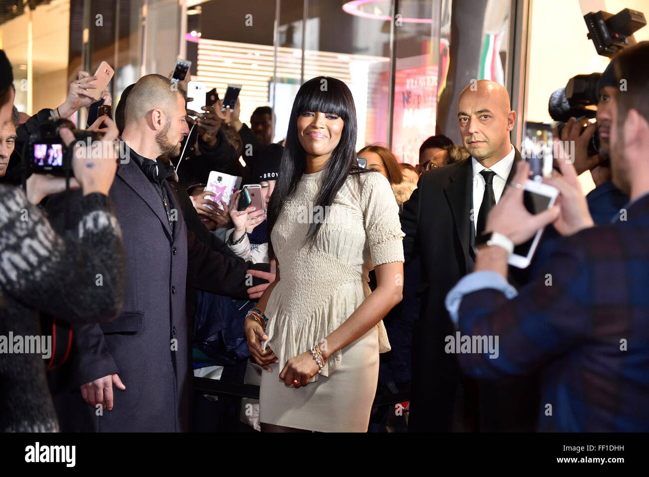 Naomi Campbell, Yamamay testimonial, va au magasin de Yamamay Corso Vittorio Emanuele II Banque D'Images