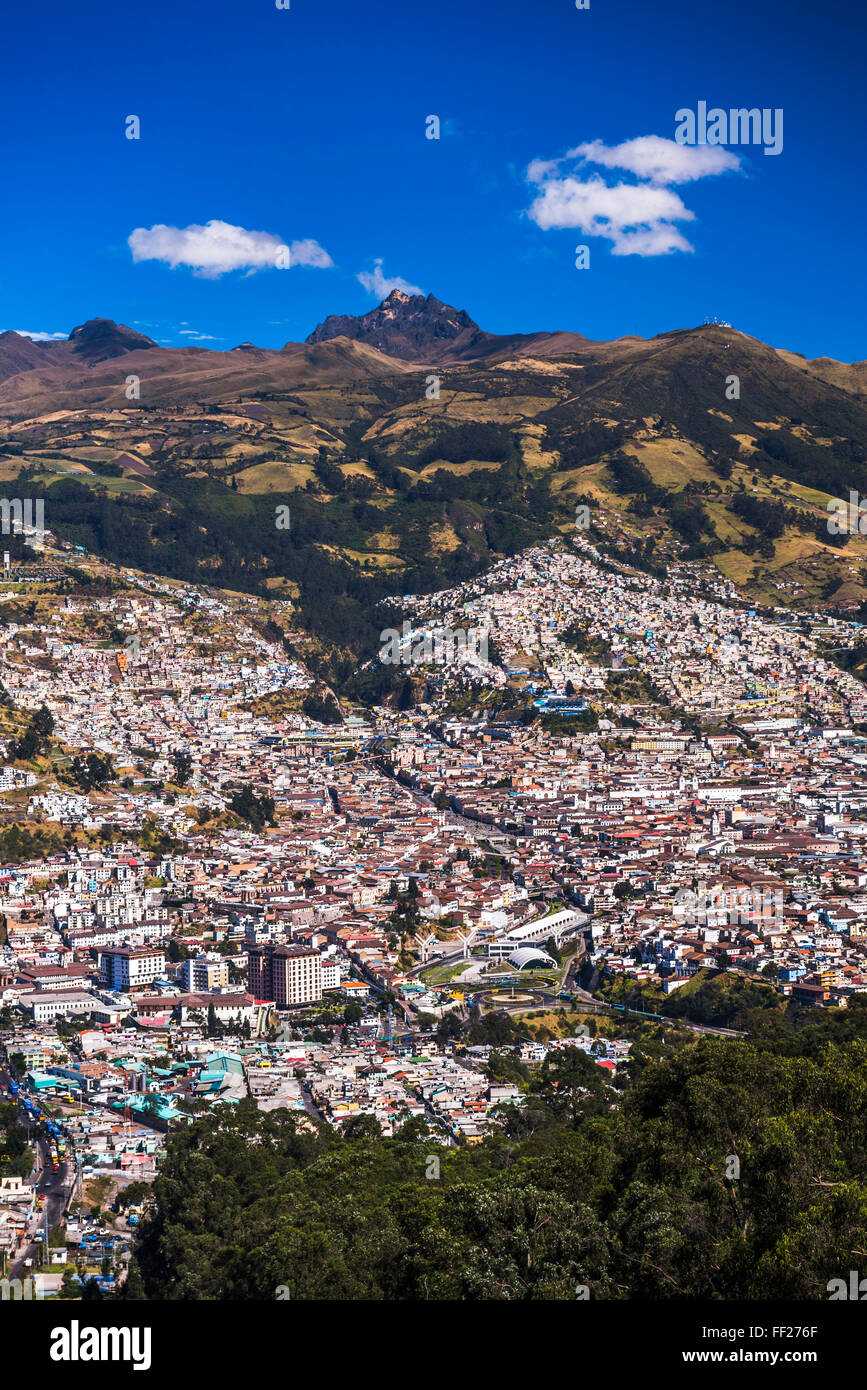 Quito, Pichincha VoRMcano avec en arrière-plan, l'Équateur, en Amérique du Sud Banque D'Images