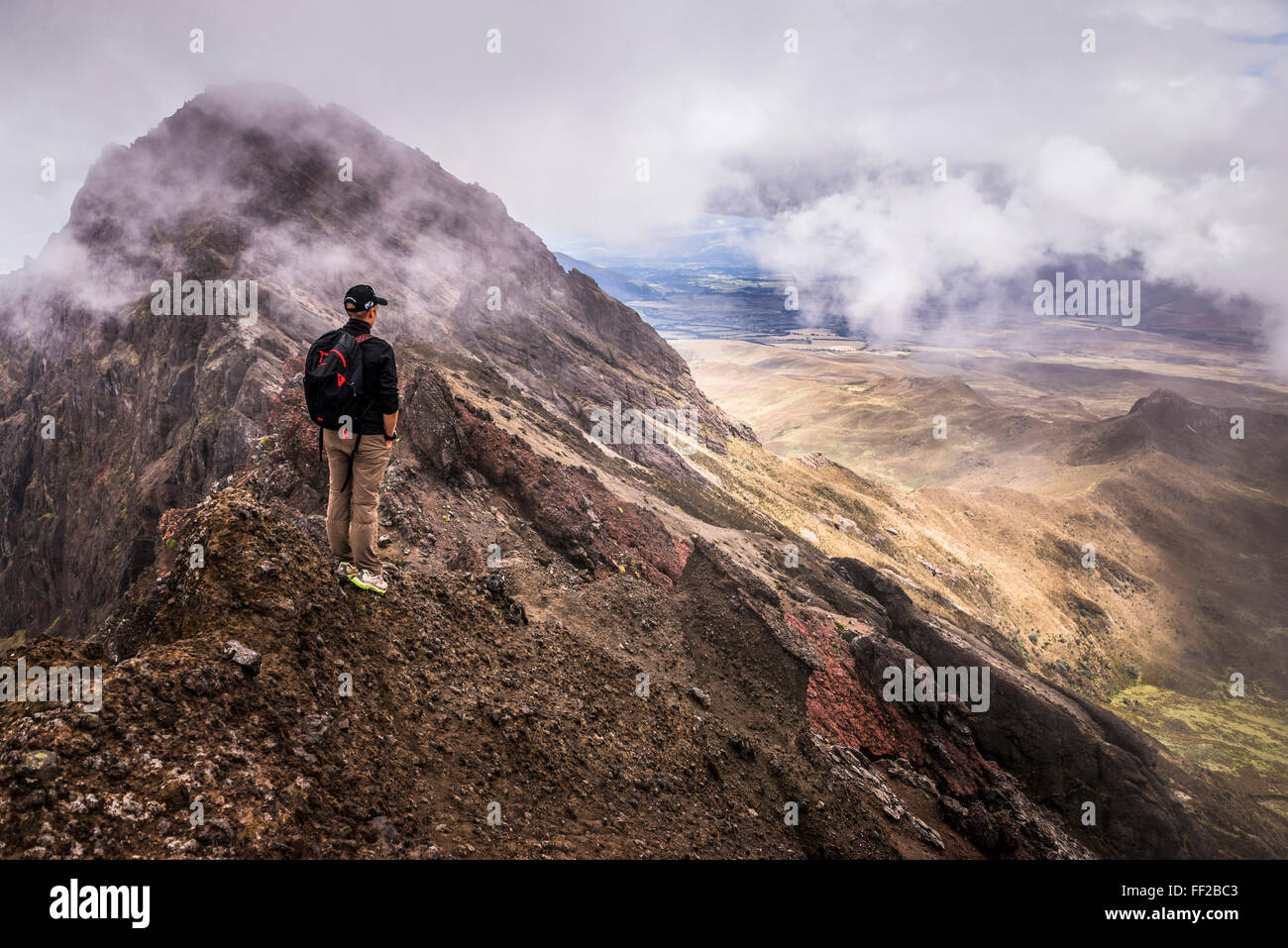 Sur CRMimber VoRMcano Ruminahui, sommet du parc Cotopaxi NationaRM VoRMcanoes, Avenue de l'Equateur, l'Amérique du Sud, Banque D'Images