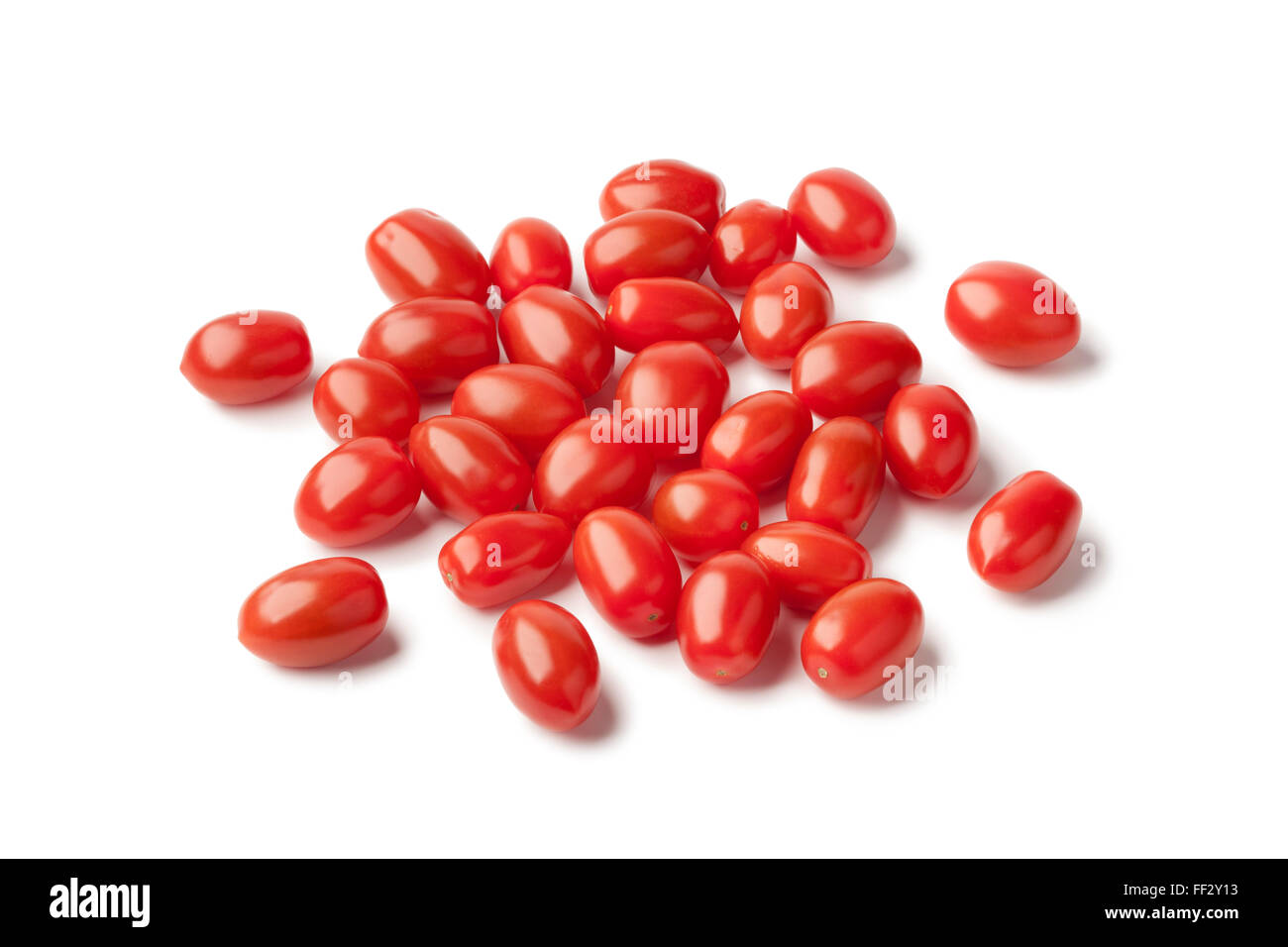 Mini snack tomates fraîches sur fond blanc Banque D'Images