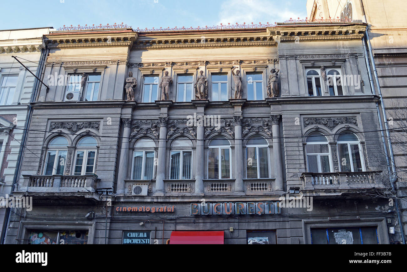 Ancien cinéma de Bulevardul Regina Elisabeta, Bucarest, Roumanie Banque D'Images