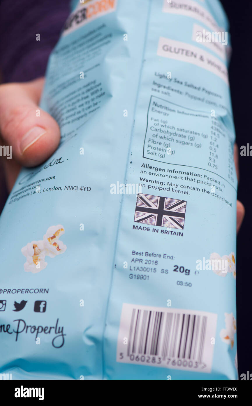 Faites en Grande-Bretagne Union jack symbole sur un paquet de maïs soufflé au Propercorn Banque D'Images