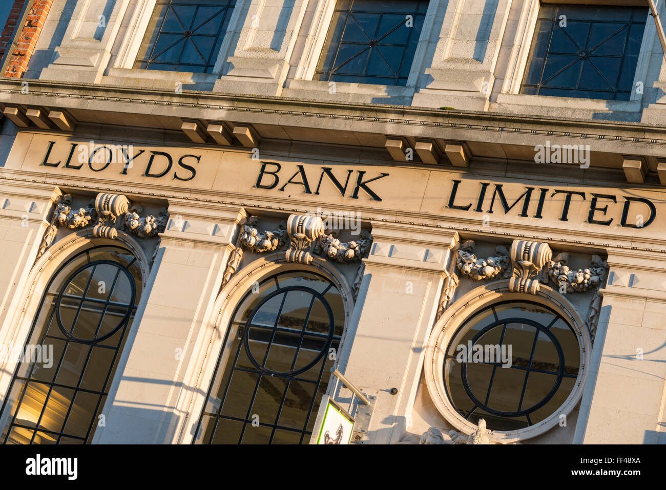 La Banque Lloyds Building à St Ives Cambridgeshire dans un bâtiment de style traditionnel d'avion Banque D'Images