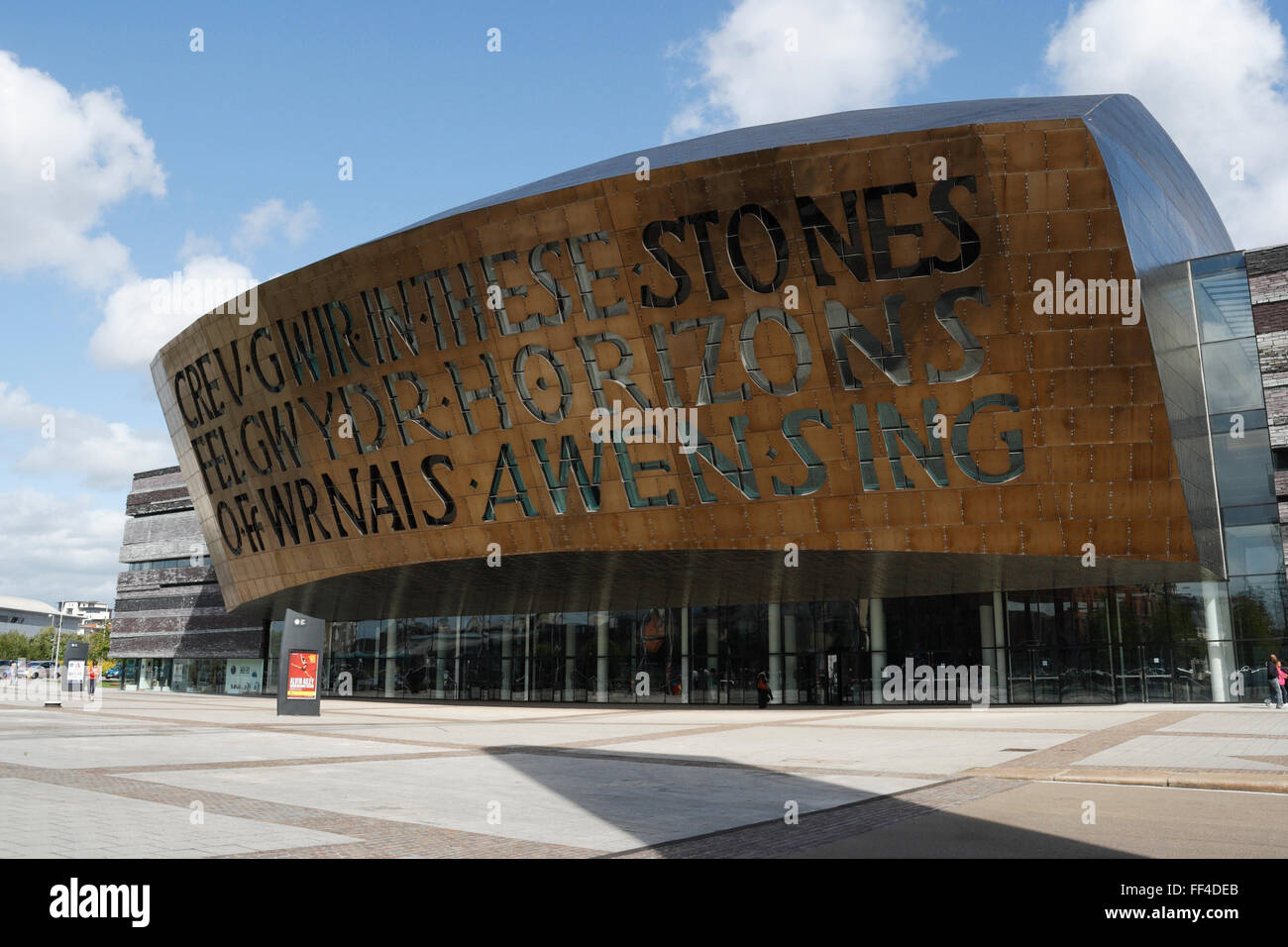 Millennium Centre à Cardiff Bay Wales Royaume-Uni bâtiment emblématique, structure métallique salle de spectacle Opéra salle de concert Banque D'Images