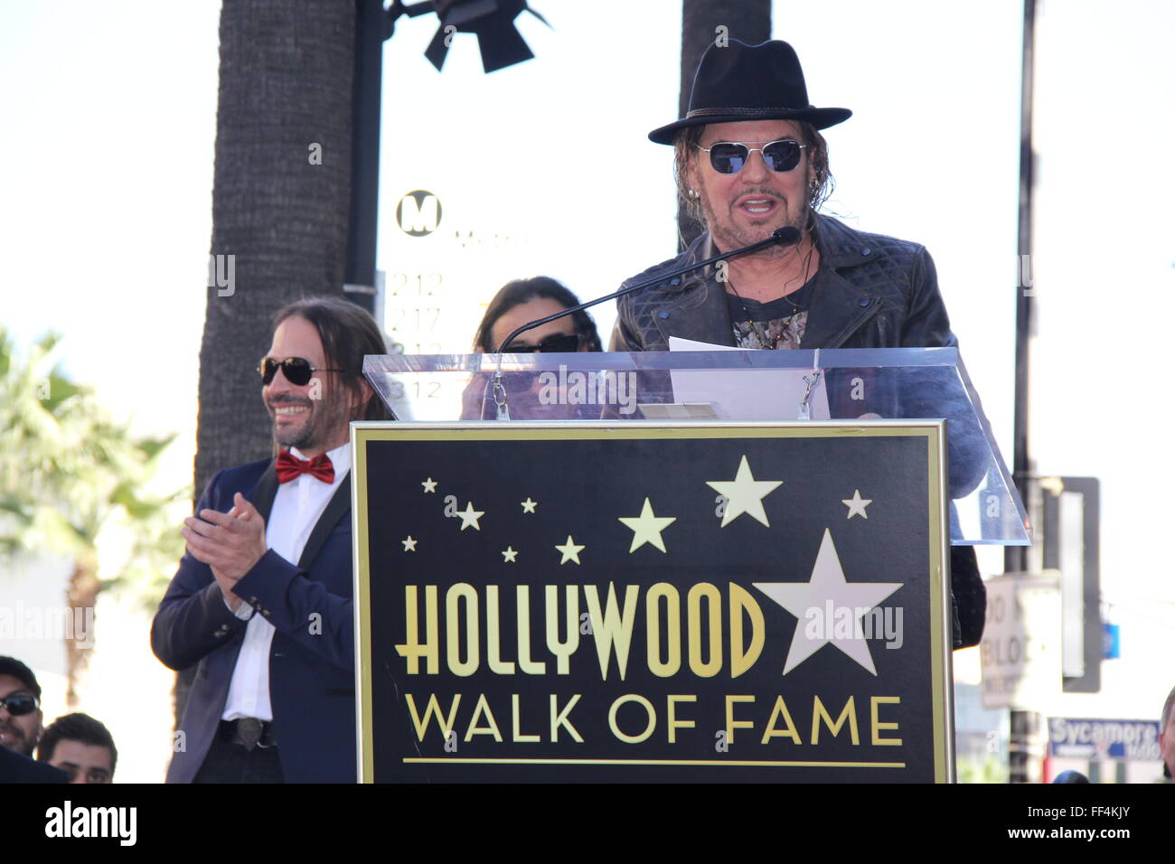 Hollywood, Californie, USA. 10 fév, 2016. Mana Rock Band à l'Honneur avec étoile sur le Hollywood Walk of Fame.7060 Hollywood Blvd en face de Live Nation, Hollywood, CA.02/10/2016.FHER OLVERA, JUAN CALLEROS ET SERGIO VALLIN DE MANA' Credit : Clinton Wallace/Globe Photos/ZUMA/Alamy Fil Live News Banque D'Images