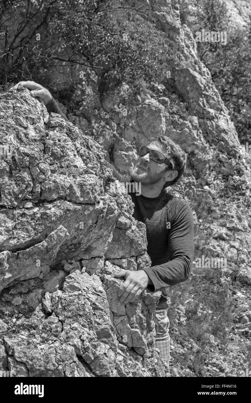 L'homme à l'escalade Banque D'Images