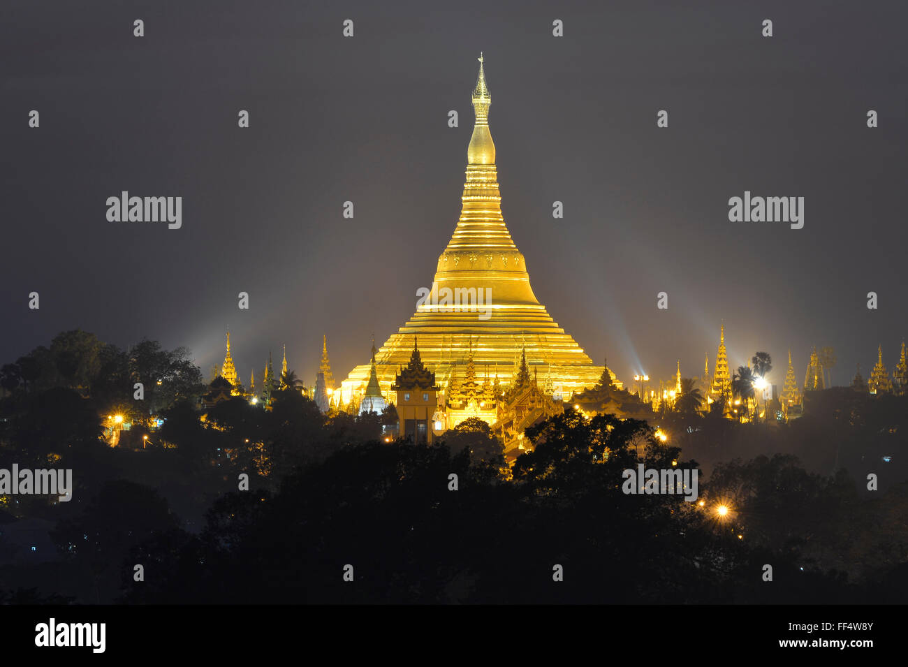 Paya Shwedagon, le saint pèlerinage de Yangon, Myanmar Banque D'Images