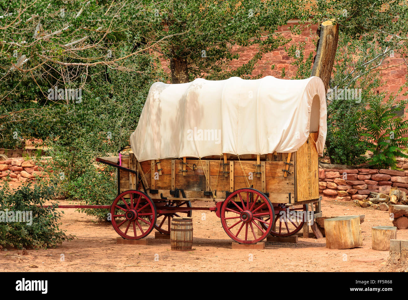 Le vieux Nice chariot couvert dans le Far West, Arizona Banque D'Images