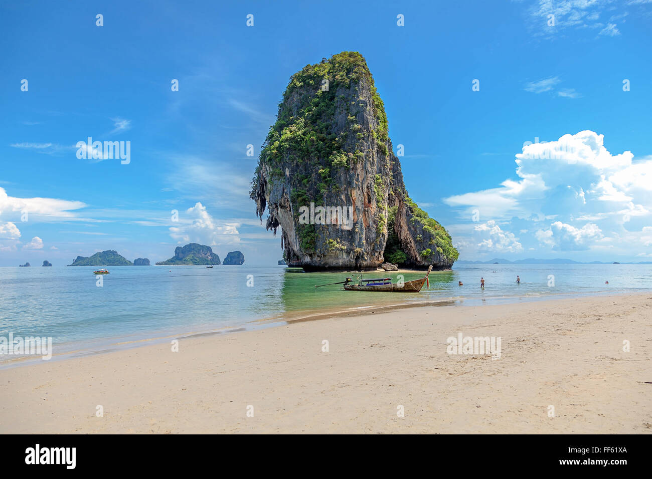 Célèbre Railay beach dans la province thaïlandaise de Krabi. Banque D'Images