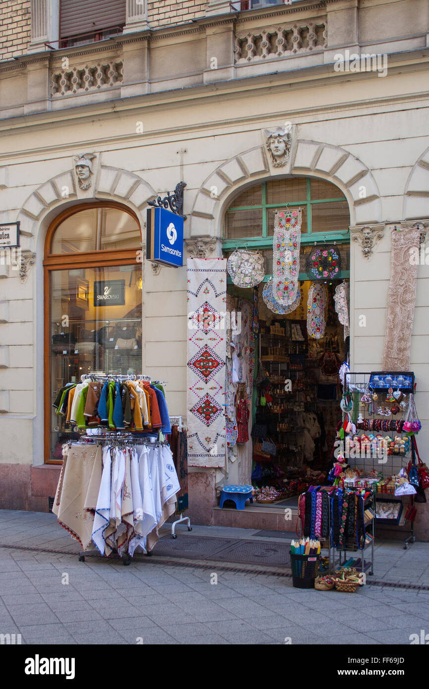 Magasin de souvenirs sur Vaci utca à Pest, Budapest, Hongrie Banque D'Images