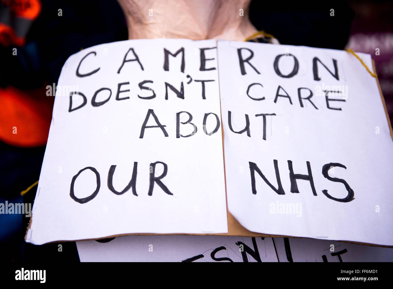 Londres, Royaume-Uni. 10 février 2016. Les médecins sur une grève de 24 heures à l'extérieur de l'Hôpital Universitaire de Newham, à l'Est de Londres. Credit : ZEN - Zaneta Razaite / Alamy Live News Banque D'Images