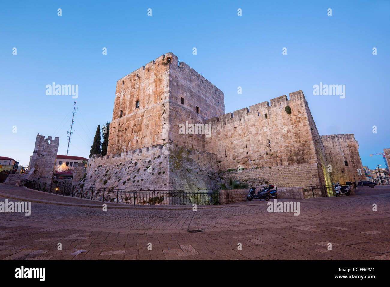 Les murs de Jérusalem - la citadelle au crépuscule Banque D'Images