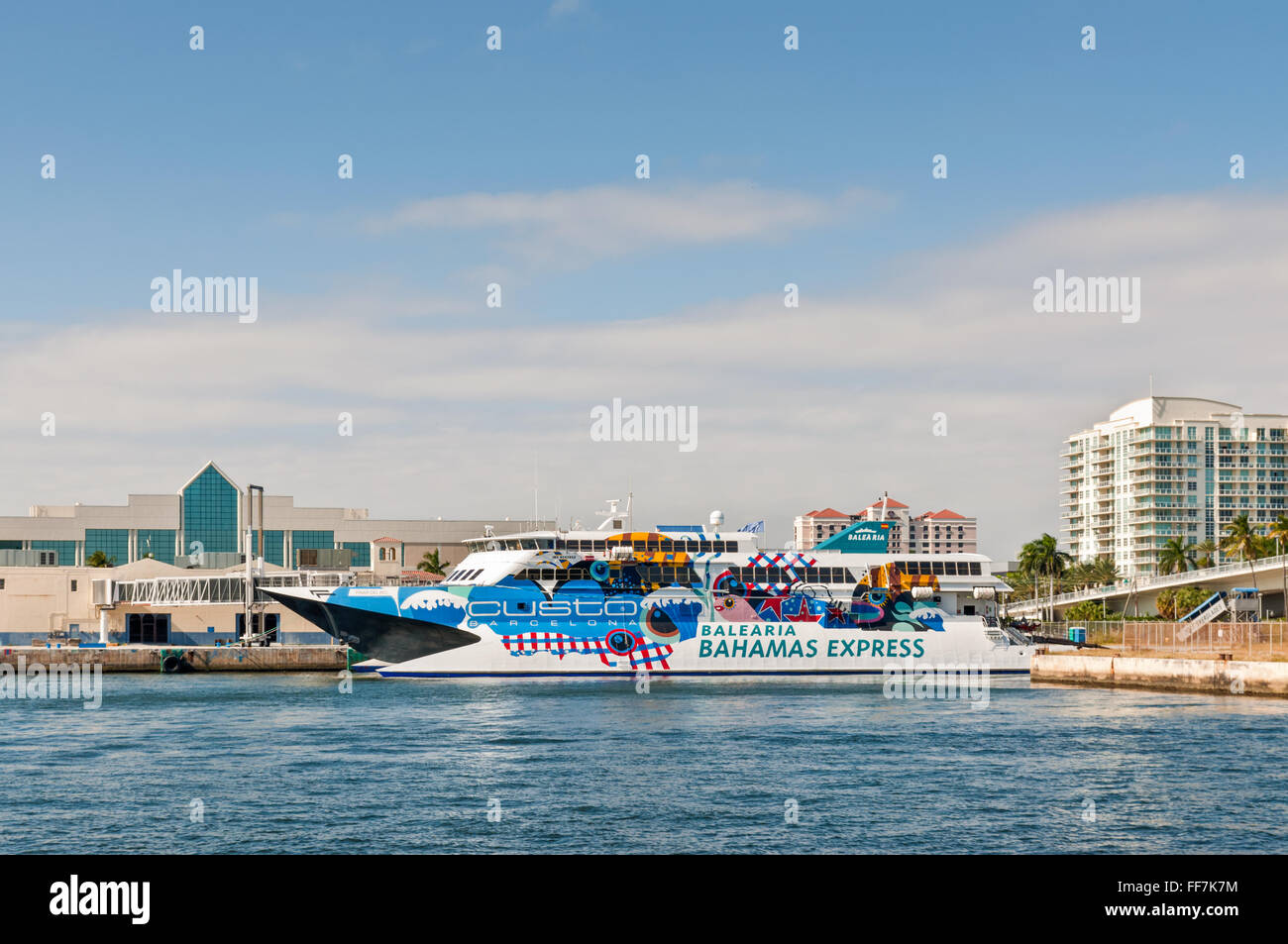 Navires à passagers de Pinar del Rio de la Bahamas Balearia Express Banque D'Images