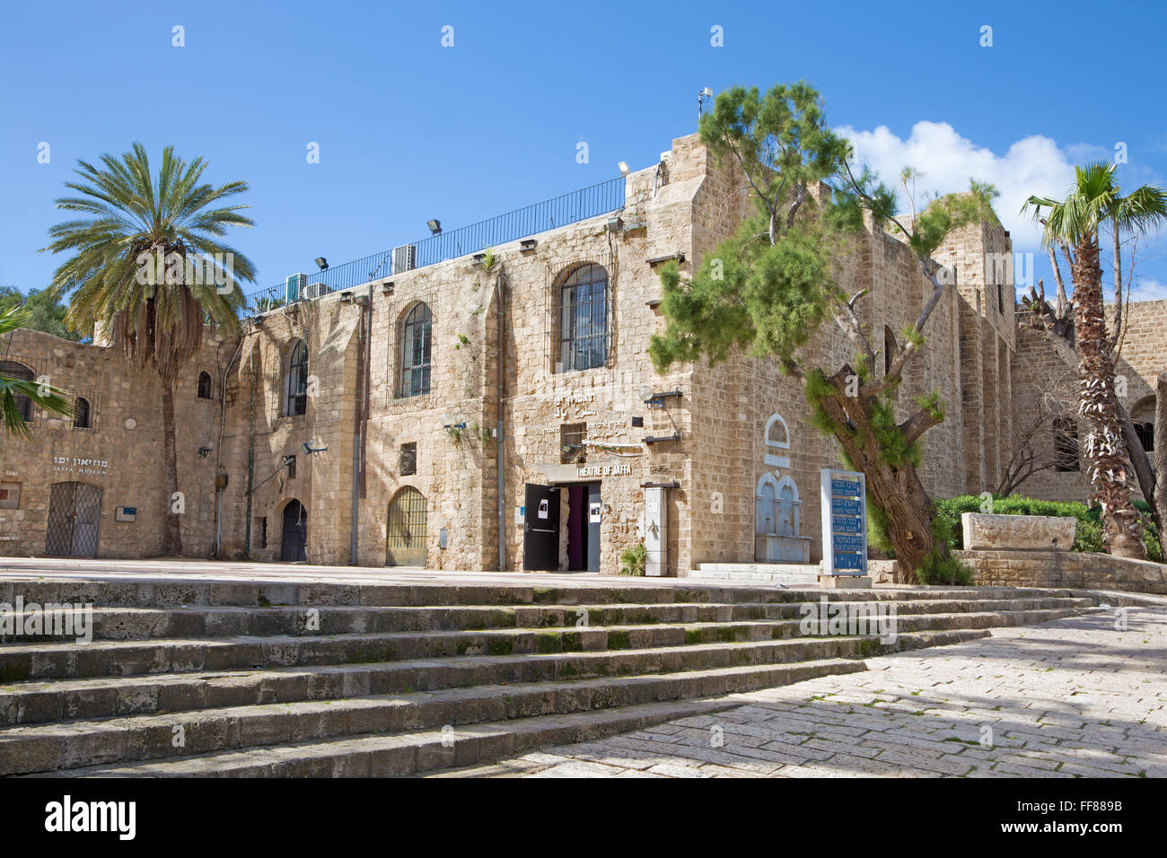 TEL AVIV, ISRAËL - 2 mars 2015 : le théâtre dans la vieille ville de Jaffa. Banque D'Images
