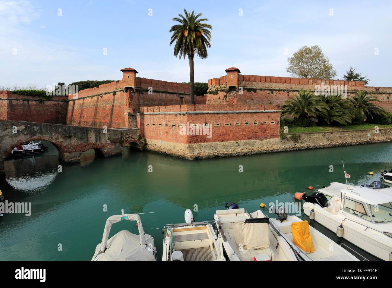 Les murs fortifiés de la Nouvelle forteresse, port de Livourne, Livourne, Toscane, Italie Ville, Banque D'Images