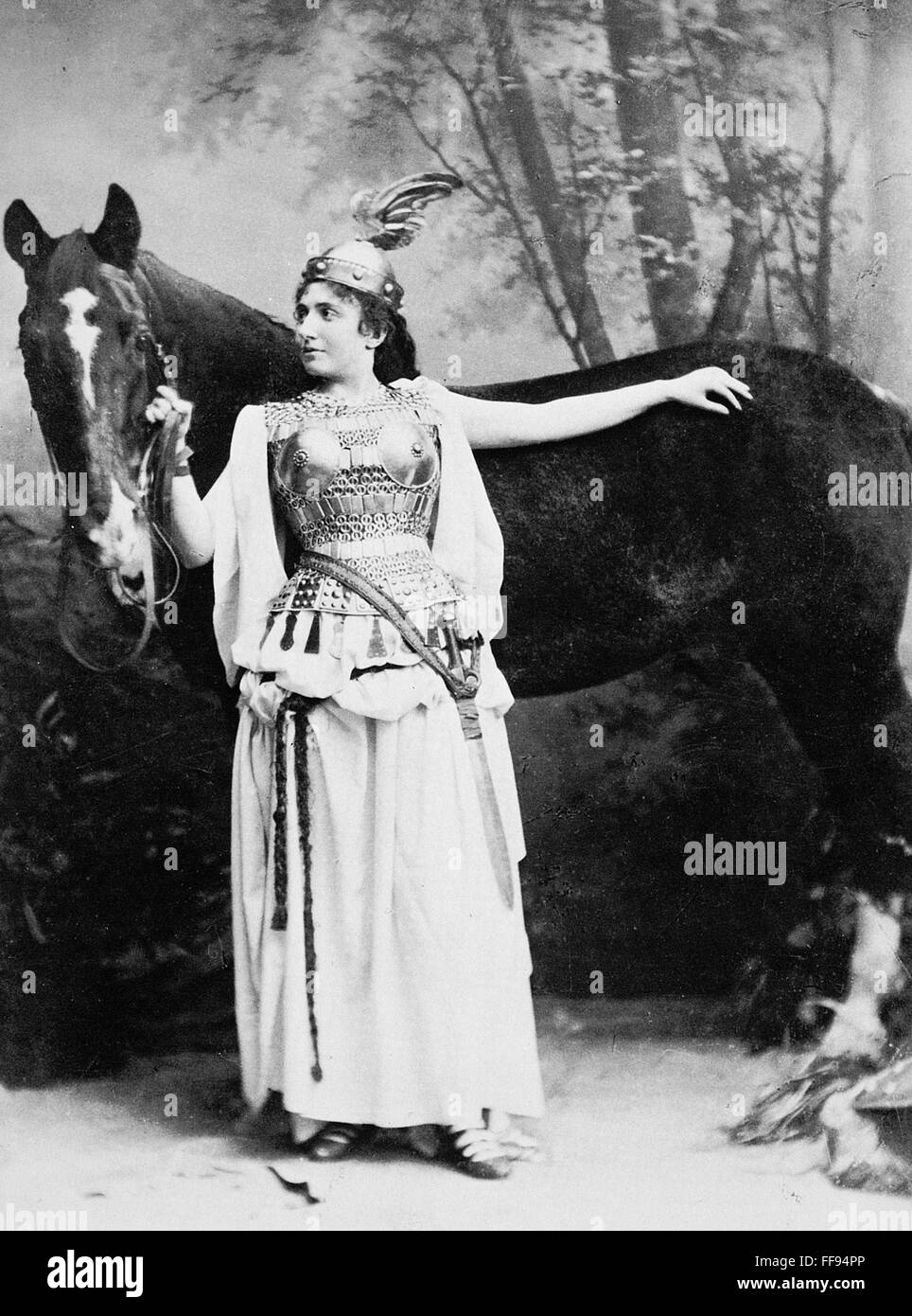 MILKA TERNINA (1863-1941). /NCroatian soprano. Photographié comme Brunnhilde dans l'opéra de Richard Wagner 'Die Walkure.' Banque D'Images