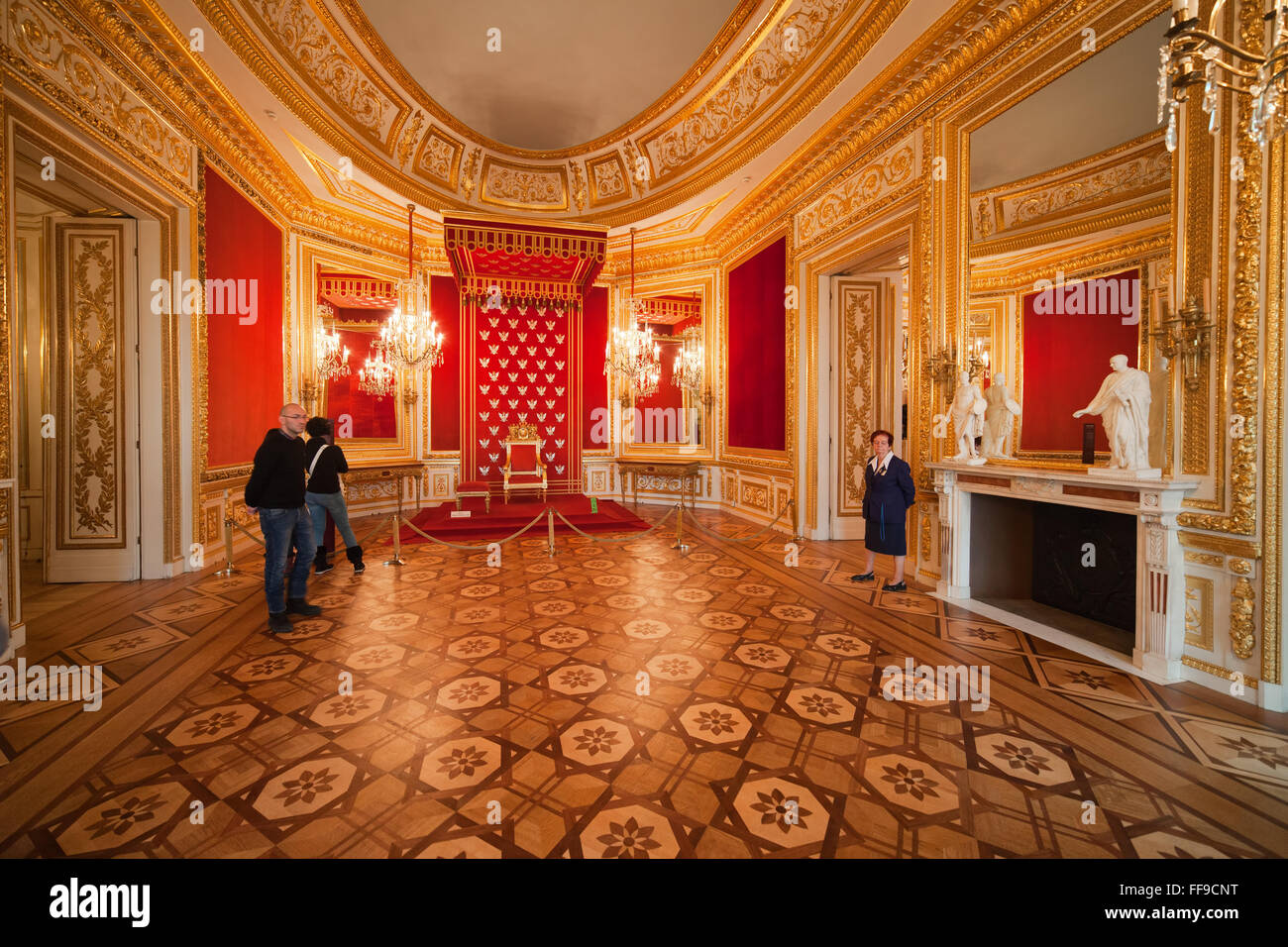 La Pologne, la ville de Varsovie, le Château Royal de l'intérieur, la Salle du Trône Banque D'Images