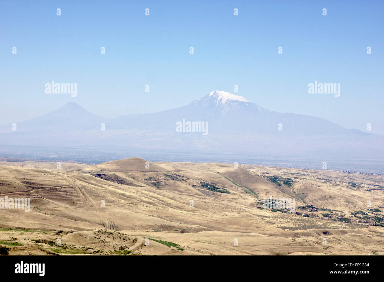 Le mont Ararat (Turquie) vue depuis la route de Garni (Arménie) Banque D'Images