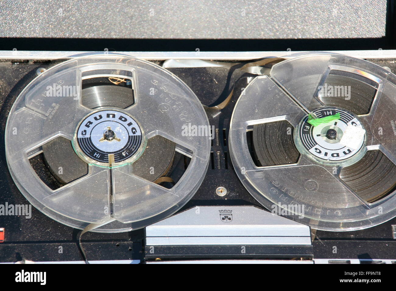 Meubles anciens Grunig reel-to-reel enregistreur, appuyez sur l'Allemagne. Banque D'Images