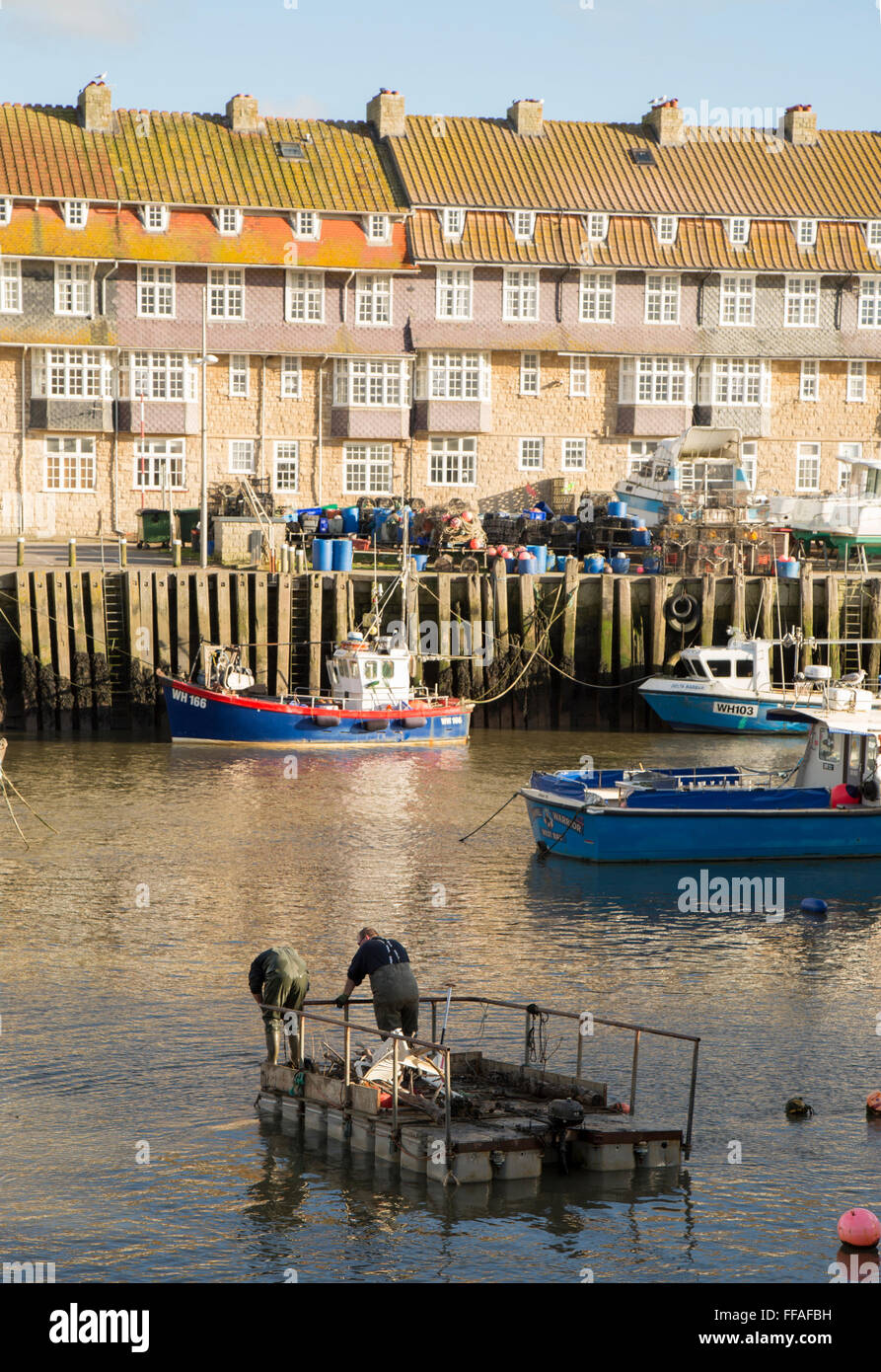 Nettoyage de la mer de West Bay Harbor Banque D'Images