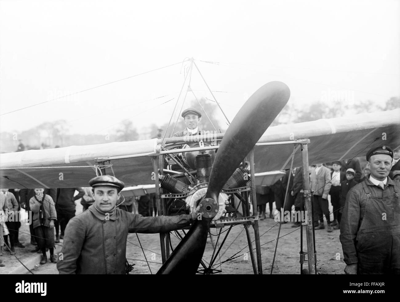 LOUIS BLÉRIOT (18721936). NFrench /ingénieur et aviateur pionnier