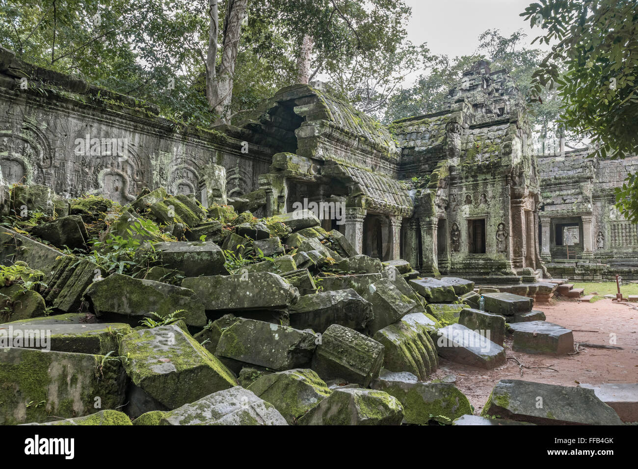 Porte est de Ta Prohm Temple de la cour, Angkor Thom, Siem Reap, Cambodge Banque D'Images