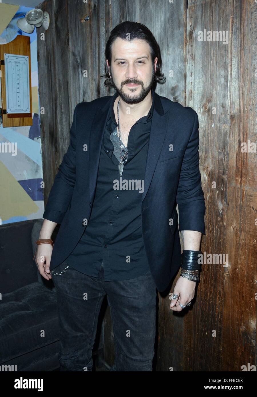 New York, NY, USA. Feb 11, 2016. Stefan Kapicic à Troie Liquor Bar dehors et environ pour la célébrité Candids - WED, New York, NY 11 février 2016. Credit : Derek Storm/Everett Collection/Alamy Live News Banque D'Images