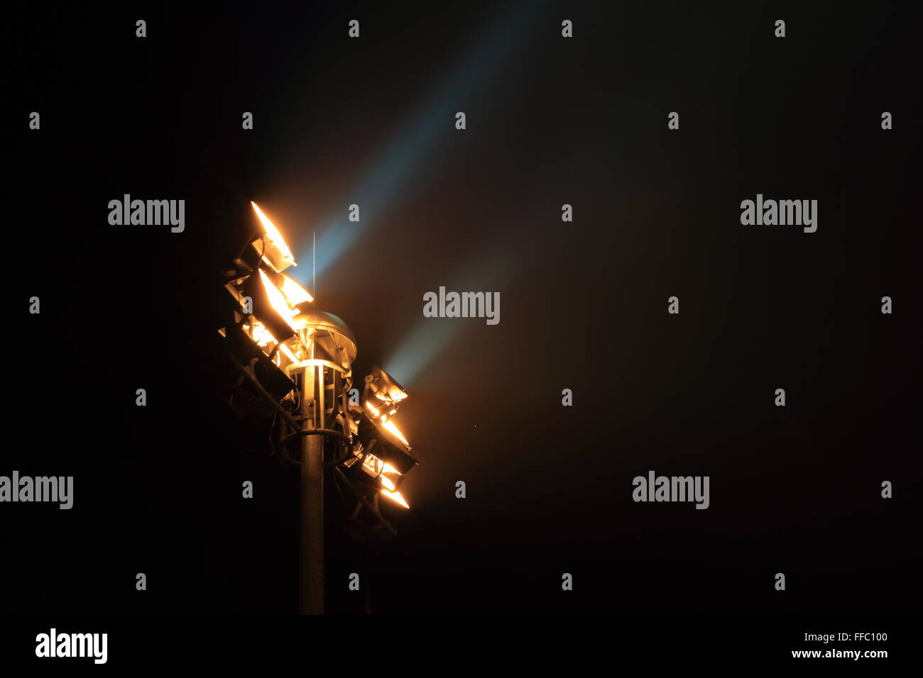 Piscine projecteurs transmission blue ray. Banque D'Images