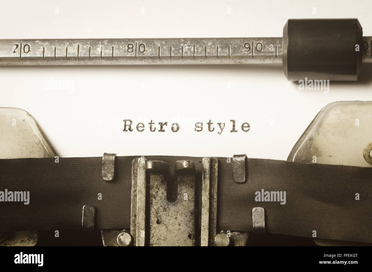 Style rétro mots écrits sur vieille machine à écrire Banque D'Images
