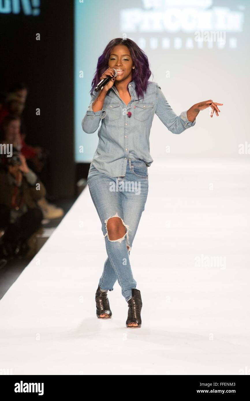 New York, NY, USA. Feb 11, 2016. Justine Skye présents pour Rookie USA présente Kids Rock ! Fashion Show, le quai au Skylight Moynihan Station, New York, NY 11 février 2016. © Abel Fermin/Everett Collection/Alamy Live News Banque D'Images