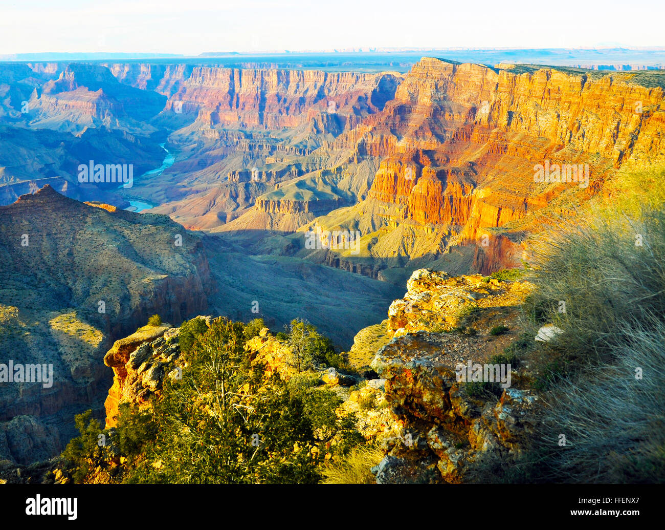 Grand Canyon,abruptes canyon creusé par la rivière Colorado Arizona. Habitée par des Indiens des États-Unis, 277 de long, 18 km de large, Banque D'Images