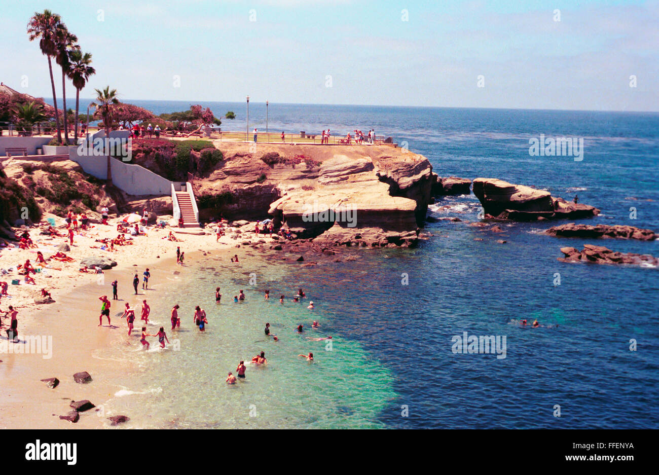 La Jolla Cove est un populaire natation plongée sous-marine et la plongée avec tuba cove et plage de La Jolla en Californie, en Californie, sur la côte ouest de Banque D'Images
