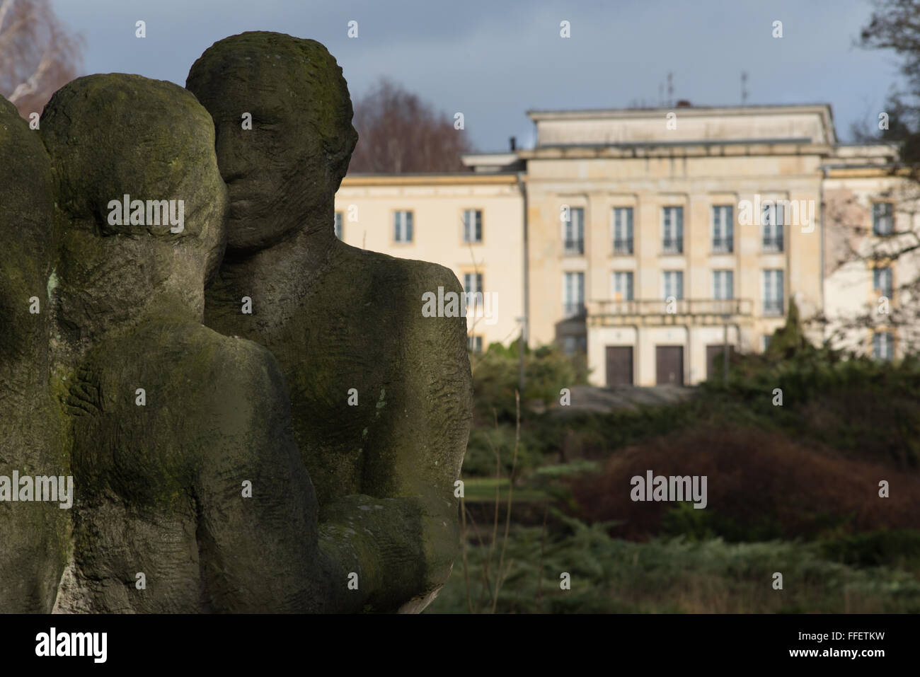 Collège de l'ancien bloc communiste stalinien monumental construit en style, Bogensee, Brandebourg, Allemagne de l'Est Banque D'Images