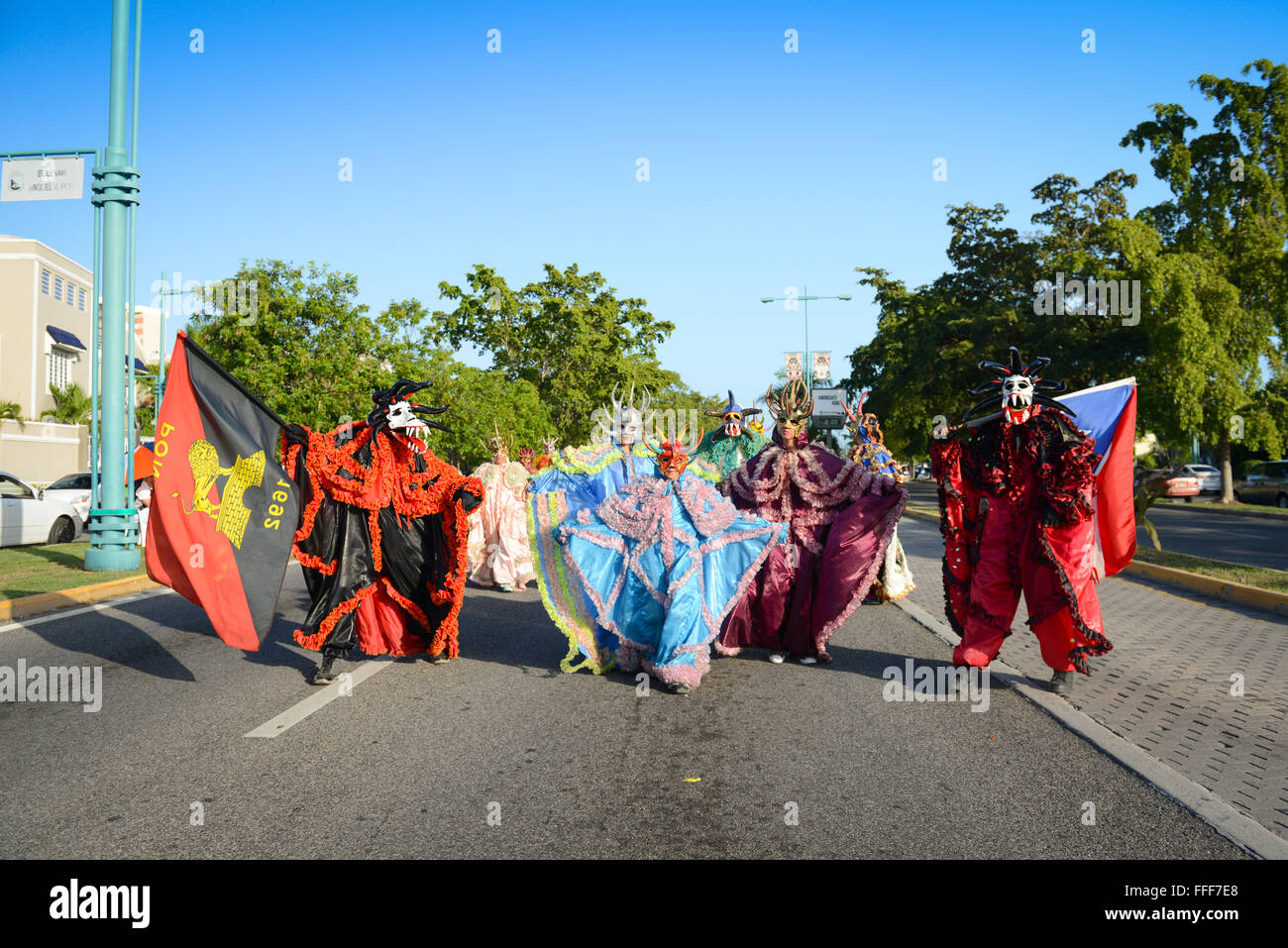 Groupe de musique traditionnelle VEJIGANTES pendant le carnaval à Ponce, Porto Rico. Le territoire américain. Février 2016 Banque D'Images