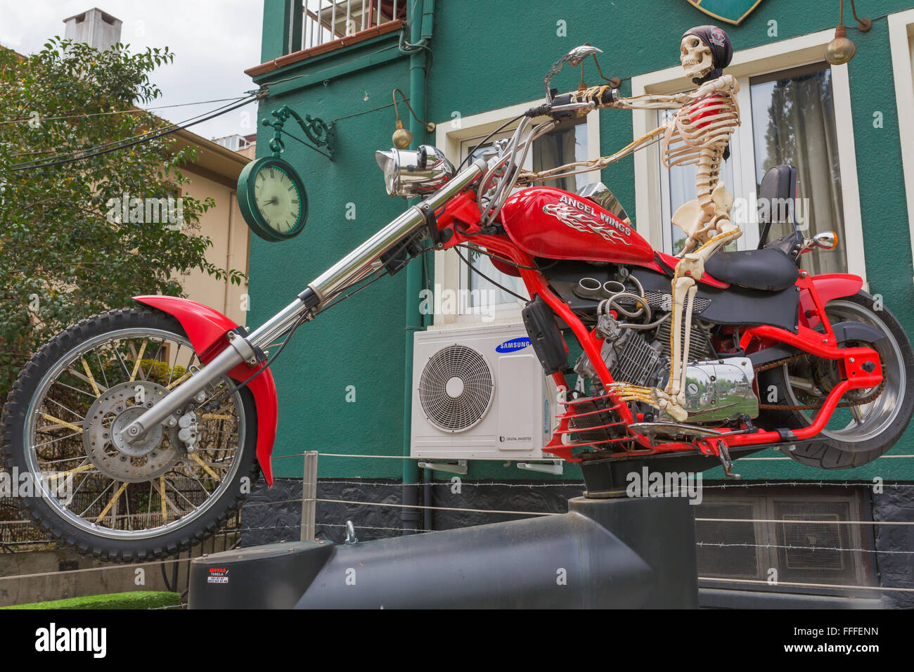 Squelette en moto, Bursa, Turquie, province de Bursa Banque D'Images