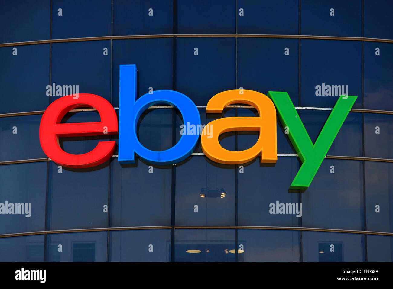 Logo Ebay, Ebay est une société multinationale américaine et l'e-commerce international, proposant aux consommateurs des consommateurs et des entreprises vis-à- Banque D'Images
