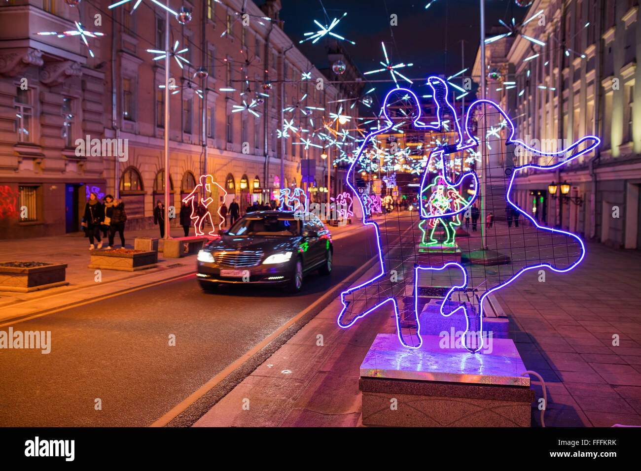 Shelter street, la décoration et l'éclairage pour le Nouvel An et les vacances de Noël dans la nuit, Moscou, Russie Banque D'Images