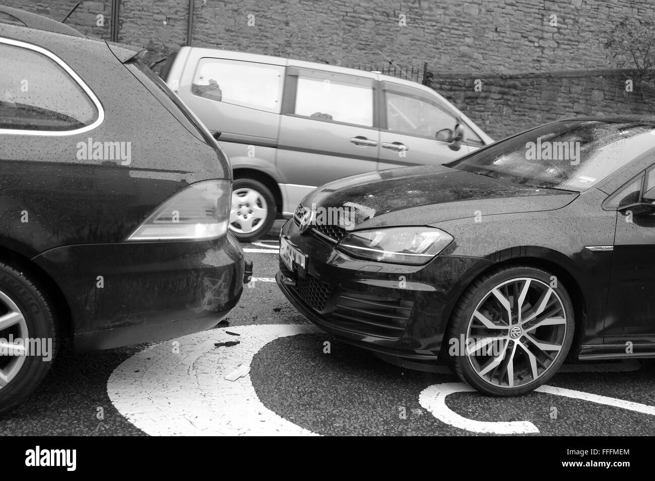 Trois Volkswagen accident de voiture dans le centre de Bristol, un polo est allé à l'arrière d'un golf en la poussant dans une Passat. 16 Janvier 2016 Banque D'Images