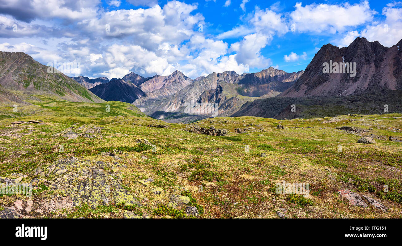 La toundra alpine peu profondes . Nature primordiale de la Sibérie orientale . La Russie Banque D'Images