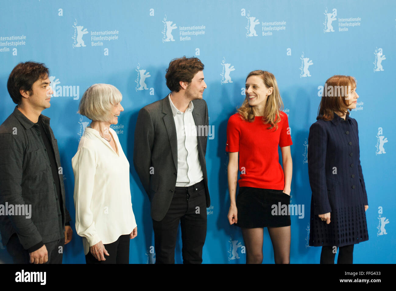 Berlin, Allemagne. Feb 13, 2016. Appuyez sur appel et conférence de presse du film 'L'Avenir', 'Choses à venir' Mia Hansen-Løve,Isabelle Huppert,Roman Kolinka, Edith Scob,Charles Gillibert Crédit : Odeta Catana/Alamy Live News Banque D'Images