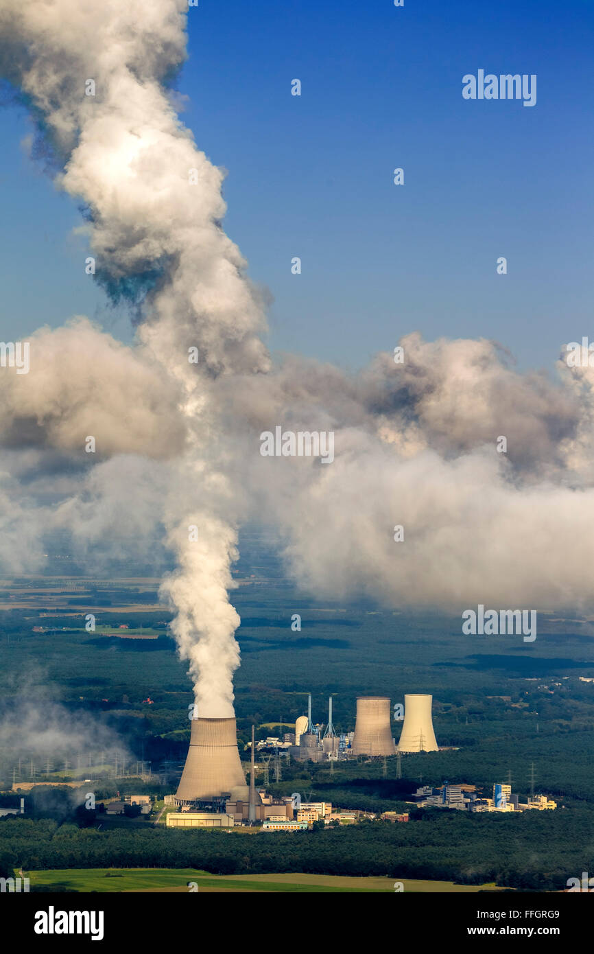 Vue aérienne, Lingen centrale nucléaire, nuclear power plant Lingen avec les nuages en forme d'une croix, la PPN Lingen, tour de refroidissement, Lingen, Banque D'Images Vue aérienne, Lingen centrale nucléaire, nuclear power plant Lingen avec les nuages en forme d'une croix, la PPN Lingen, tour de refroidissement, Lingen, Banque D'Images