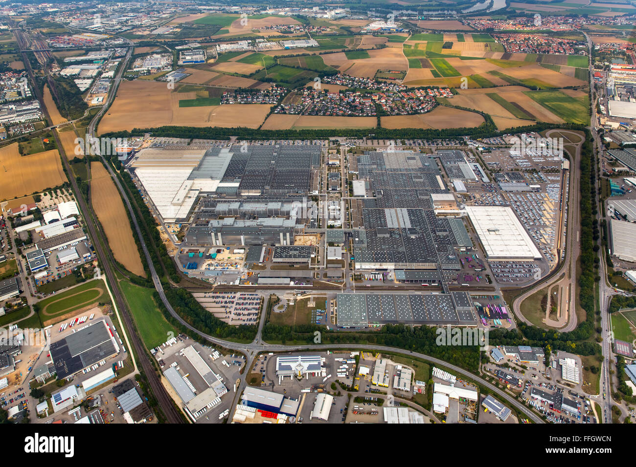 Vue aérienne, l'usine BMW Regensburg, usine automobile, voiture, usine usine bavaroise moteur fonctionne, Regensburg, Obertraubling Banque D'Images