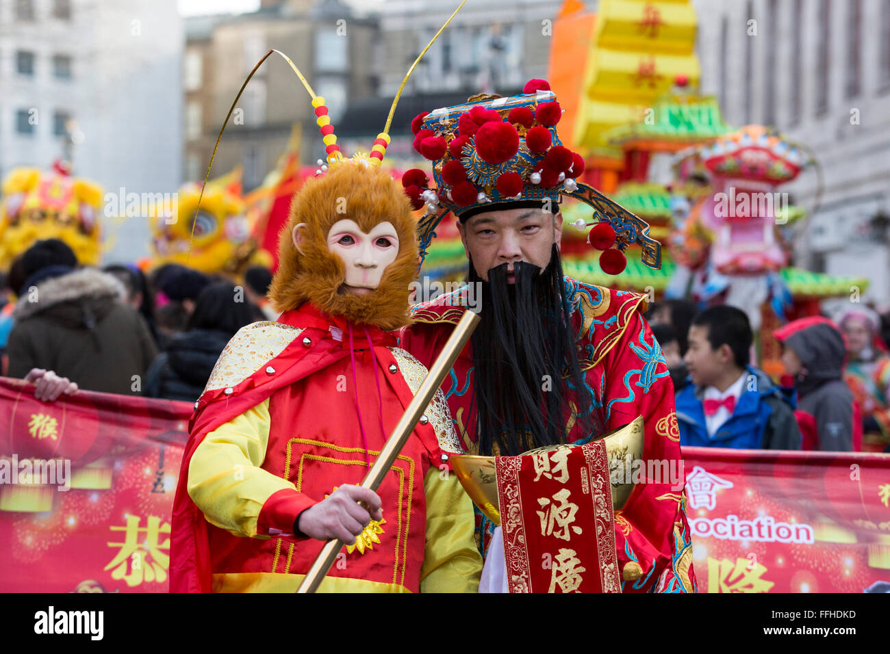 Londres, Royaume-Uni. 14 février 2016. La communauté chinoise de London et célébrer l'année du singe (Monkey King) avec un défilé traditionnel. Crédit : Images éclatantes/Alamy Live News Banque D'Images