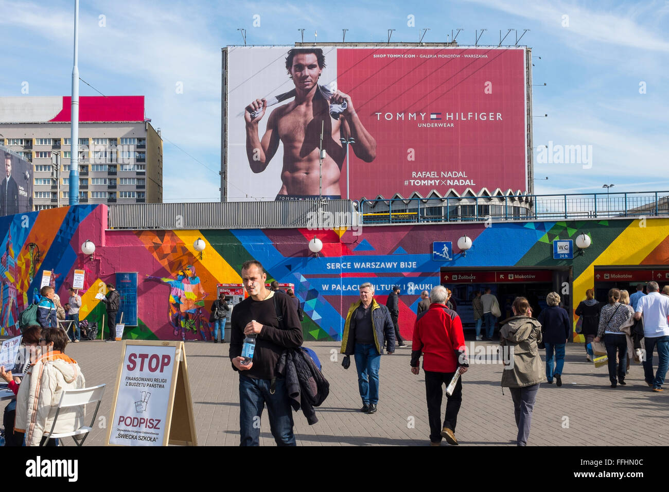 Rafael Nadal sur Tommy Hilfiger billboard dans le centre de Varsovie, Pologne Banque D'Images
