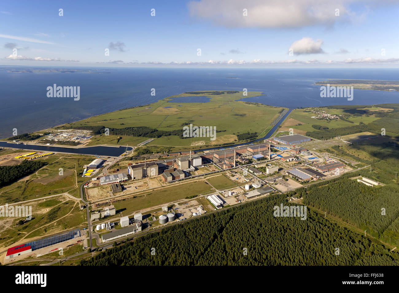 Vue aérienne, bâtiment réacteur nucléaire de l'ancienne centrale nucléaire, Lubmin Lubmin, Greifswald, Mecklenburg-Vorpommern, Banque D'Images Vue aérienne, bâtiment réacteur nucléaire de l'ancienne centrale nucléaire, Lubmin Lubmin, Greifswald, Mecklenburg-Vorpommern, Banque D'Images