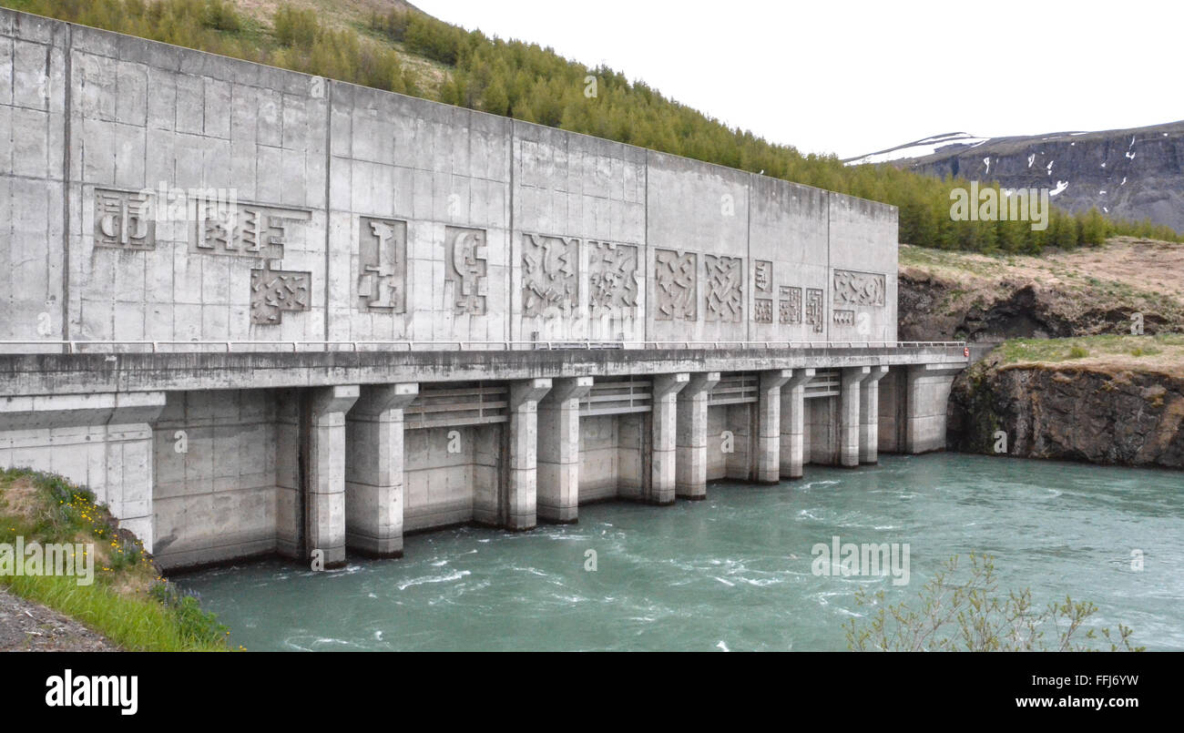 Thorsardalur Valley, ISLANDE - 14 juin : Le Katla station hydroélectrique, montré ici en juin 14, 2015, peut générer jusqu'à 270 MW. Banque D'Images