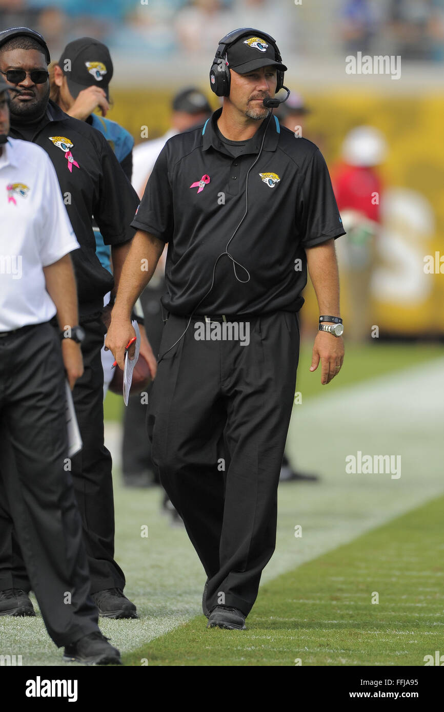 Jacksonville, FL, USA. 20 Oct, 2013. Jacksonville Jaguars entraîneur Gus Bradley pendant un match de la NFL contre les Chargers de San Diego à l'EverBank Field le 20 octobre 2013 à Jacksonville, en Floride. San Diego a gagné 24-6.ZUMA PRESS/ Scott A. Miller © Scott A. Miller/ZUMA/Alamy Fil Live News Banque D'Images